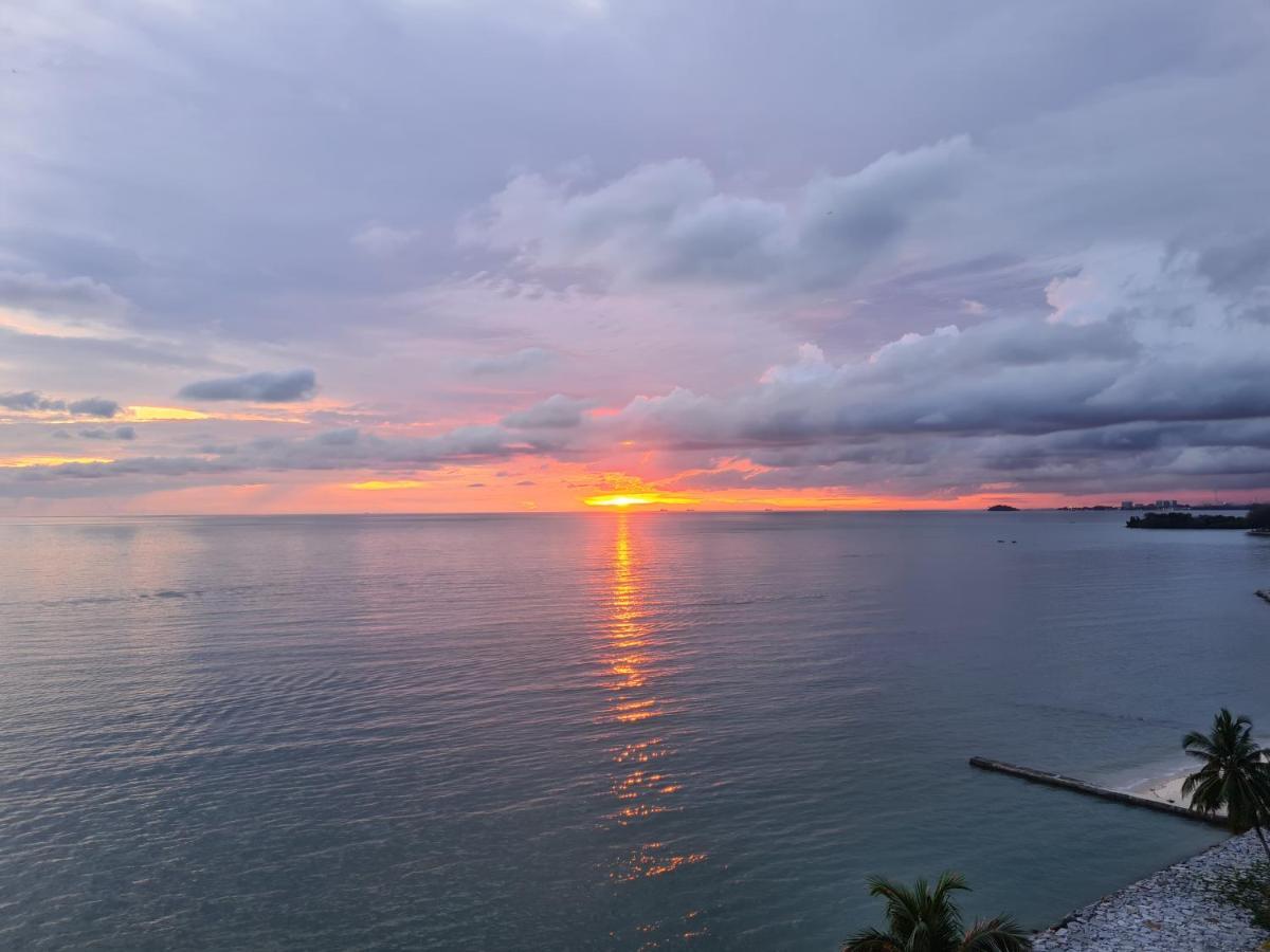 The Arena Tanjung Tuan Port Dickson Apartment Exterior foto